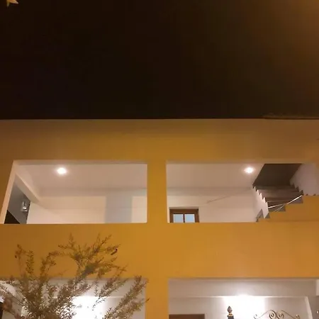 Elite شقة